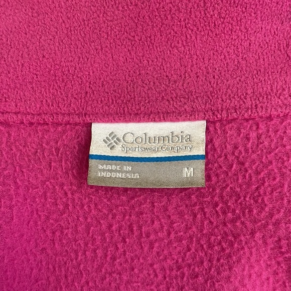 Columbia Women’s zip front fleece jacket. - Picture 11 of 12